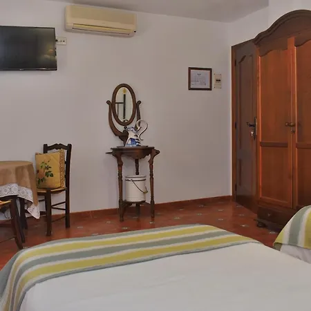 מלון El Arriero 2*