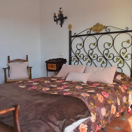 מלון El Arriero 2*